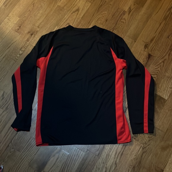 Men's NHL Chicago Blackhawk's long sleeve black and red logo hockey shirt sz L - Picture 4 of 7